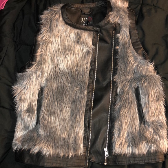Red Snap Jackets & Blazers - Grey Fur & black leather jacket vest